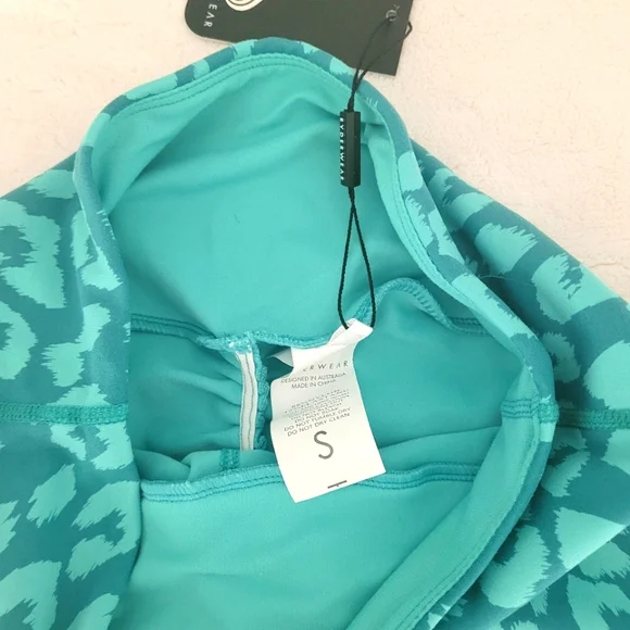 Ryderwear scrunch bum shorts - Picture 3 of 4